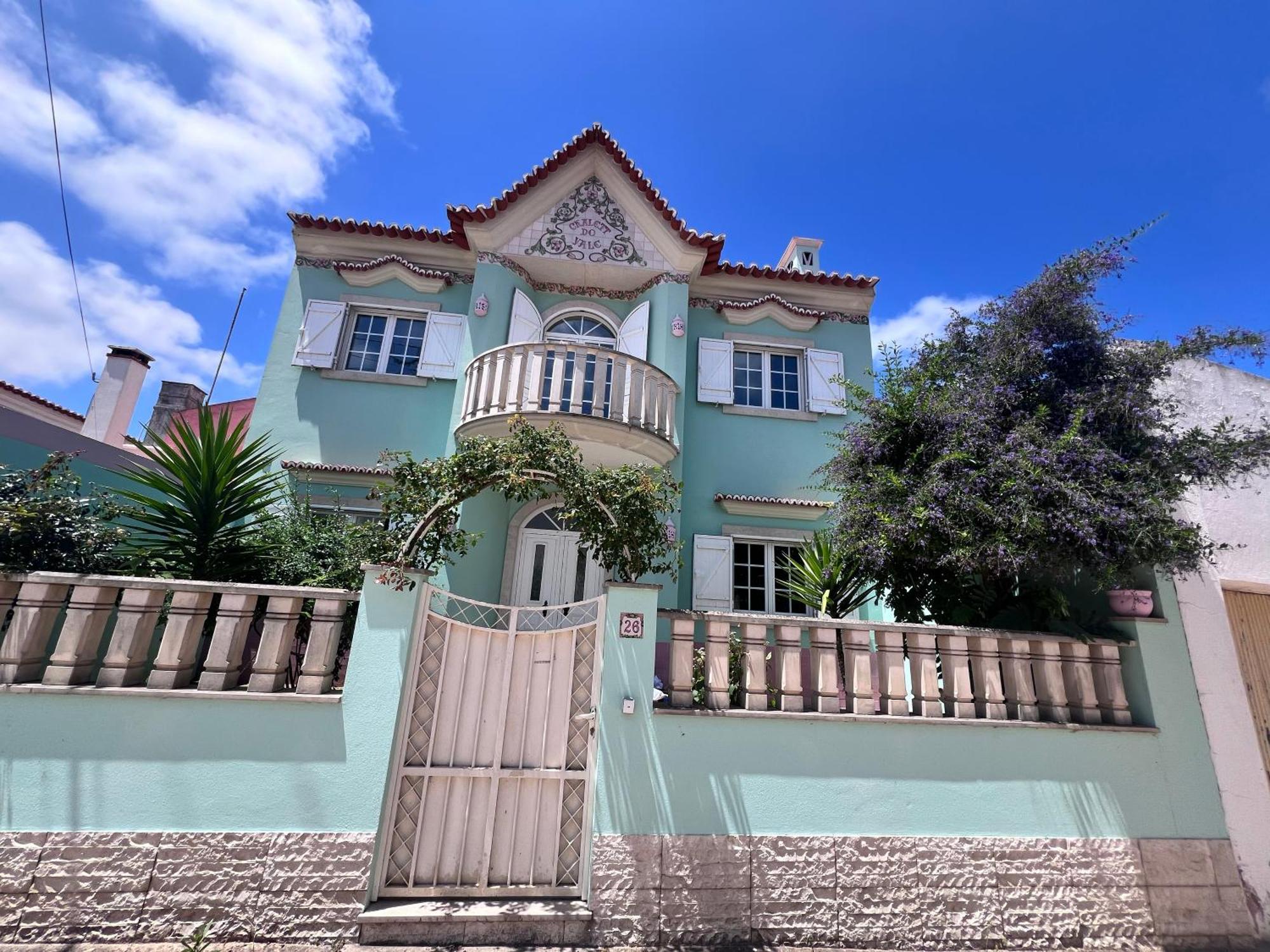 Charming 5 Min From Alfeizerao