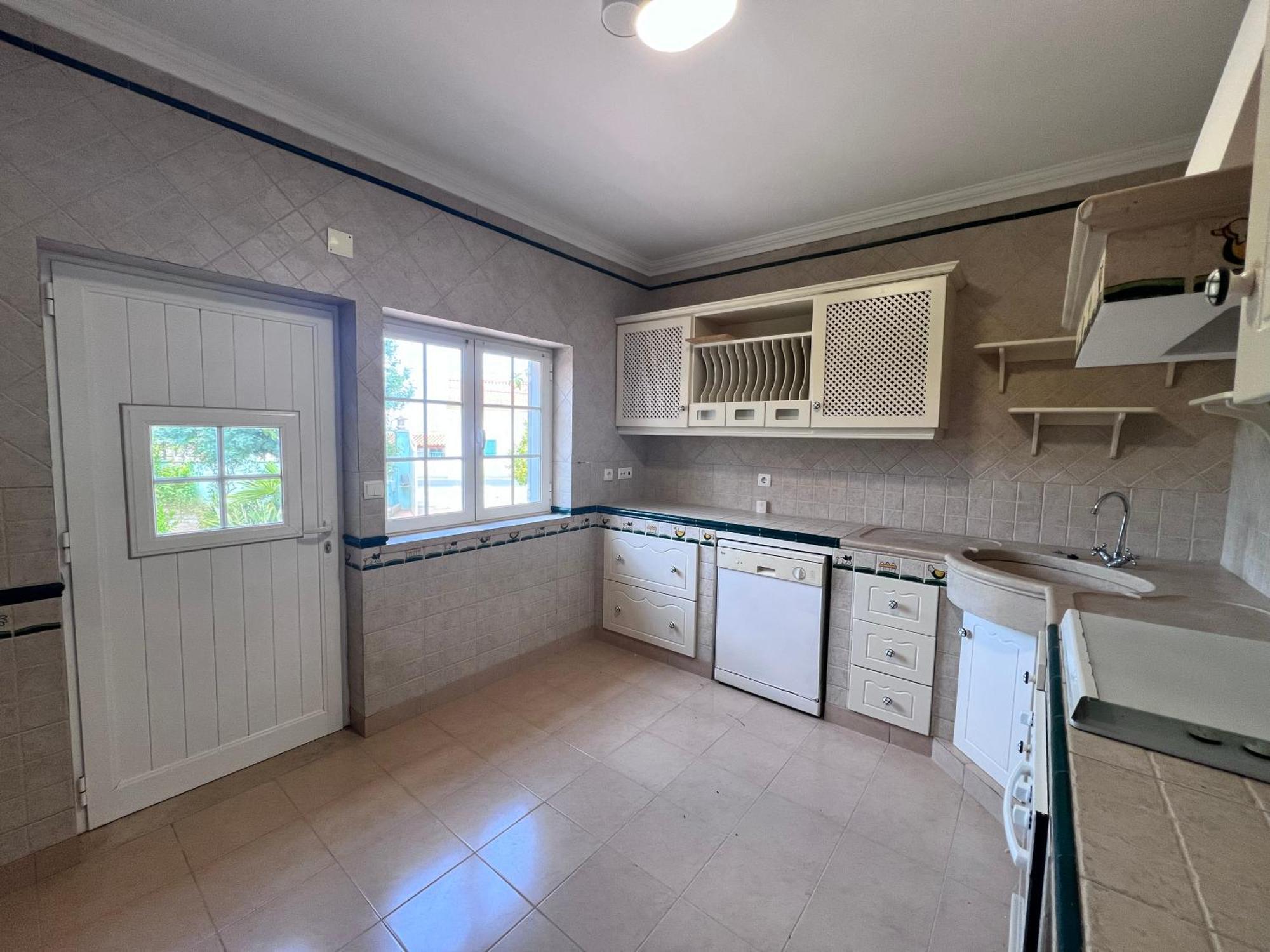 Charming 5 Min From Villa Alfeizerao